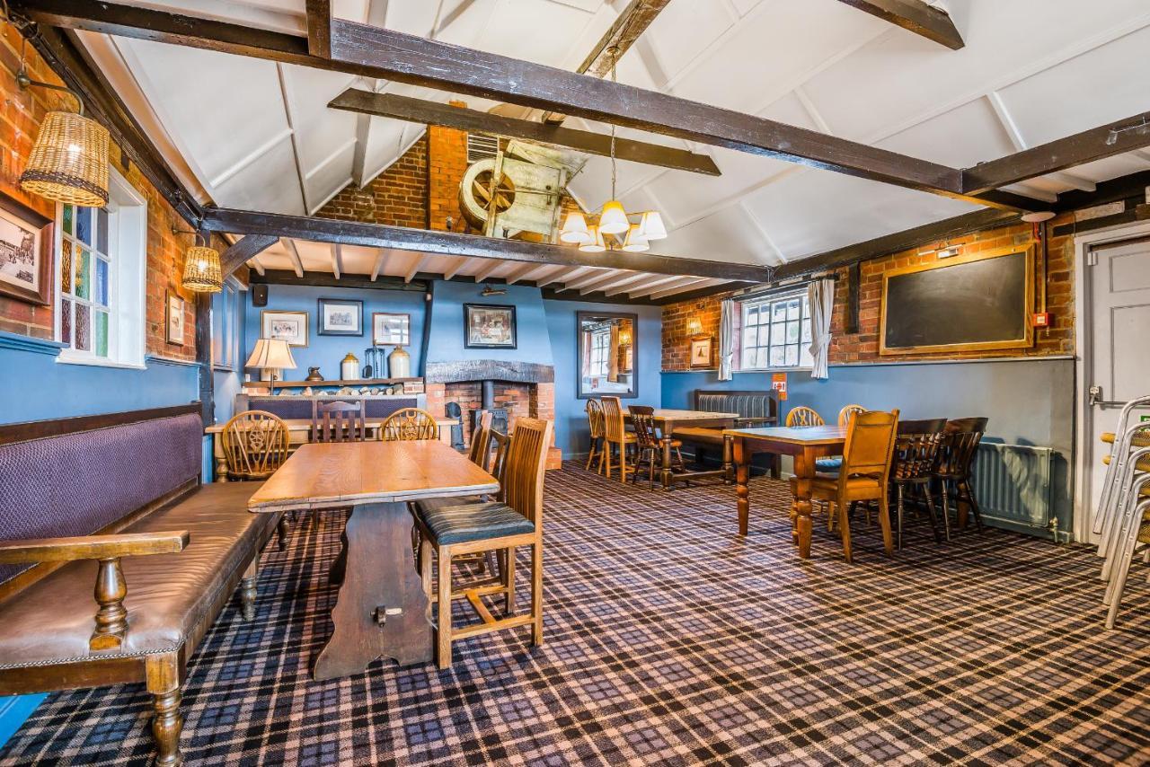 リミントン The Walhampton Arms Bed & Breakfast エクステリア 写真