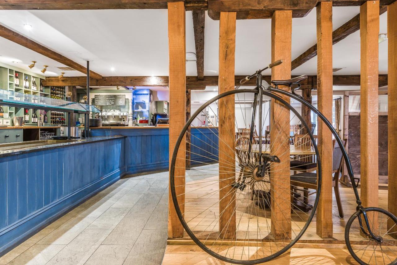 リミントン The Walhampton Arms Bed & Breakfast エクステリア 写真