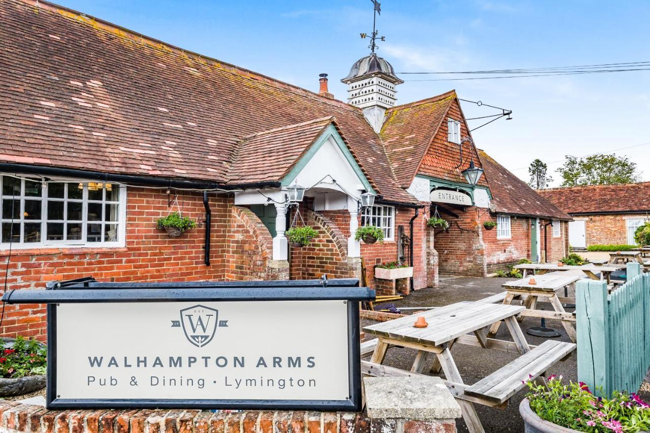 リミントン The Walhampton Arms Bed & Breakfast エクステリア 写真