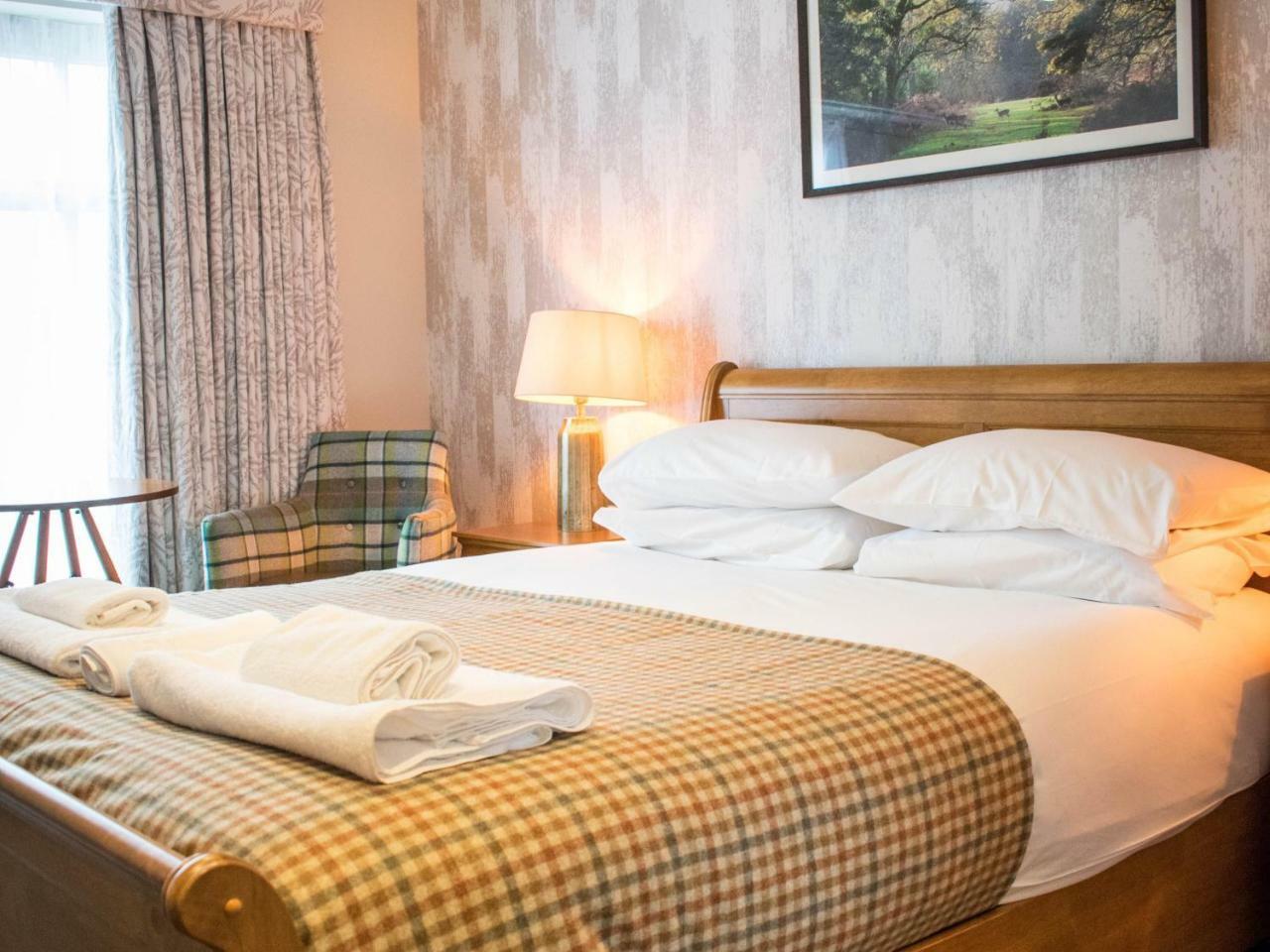 リミントン The Walhampton Arms Bed & Breakfast エクステリア 写真